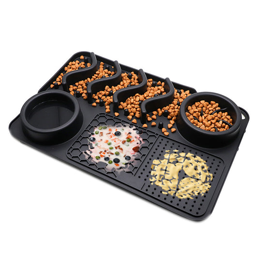 Dog Licking Mat – Silicone Slow Feeder Pad for Pets